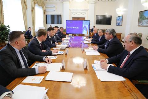 Глава КБР Казбек Коков провел рабочую встречу с руководством Южного филиала «Газпромбанка»