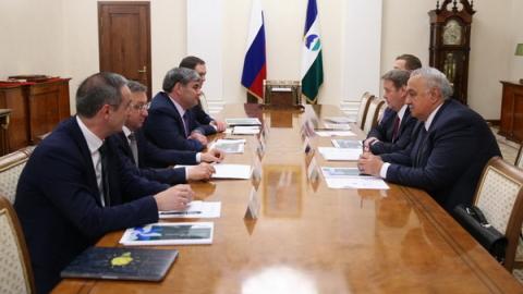 Глава КБР провёл встречу с руководством Южного главного управления Банка России и Национальной системы платёжных карт