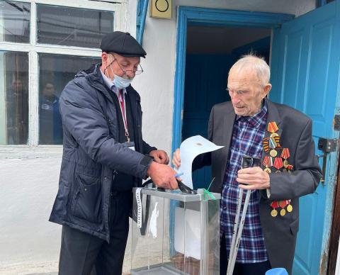 В Нарткале проголосовал 105-летний ветеран Великой Отечественной войны