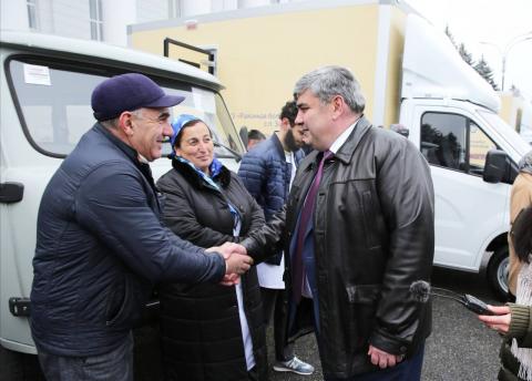Районные больницы Кабардино-Балкарии получили 25 новых санитарных автомашин